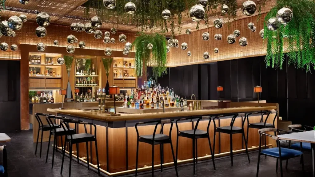 aqua bar bangkok